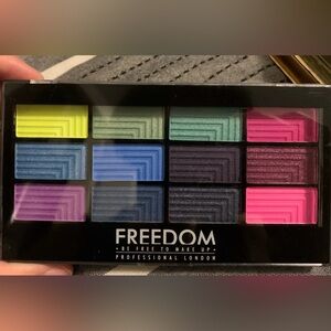 2/$15 Freedom Chasing Rainbows palette